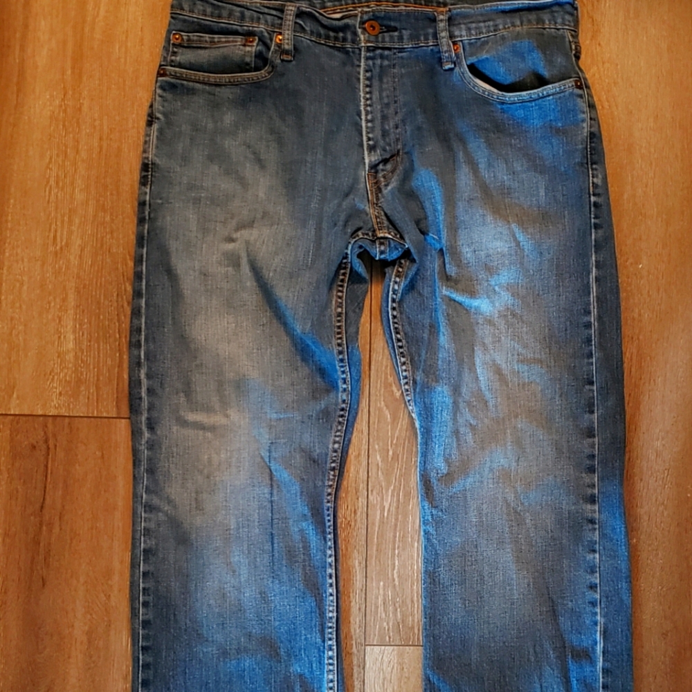 Levi's slim straight 514 jeans